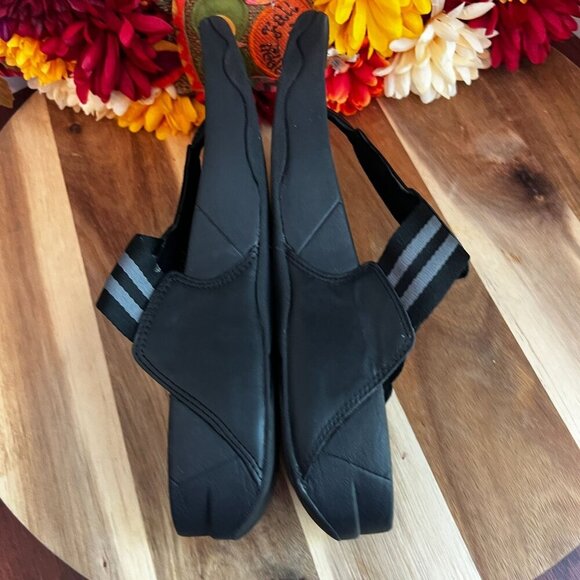 FitFlop Womens DX4090-045 Walkstar Toe-Post Strappy Sandals Sz 8US in Black - Picture 9 of 10